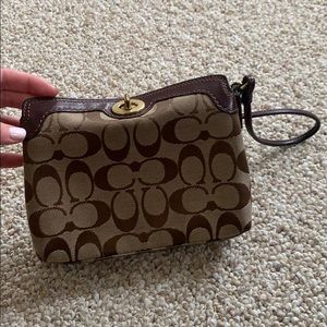 Like new coach wristlet